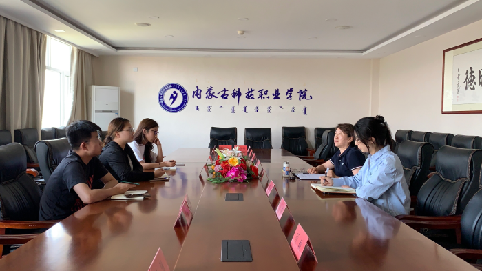 關(guān)注學(xué)生心理健康 關(guān)愛(ài)學(xué)生健康成長(zhǎng) ——教育系積極開展心理健康宣傳教育月系列活動(dòng)。