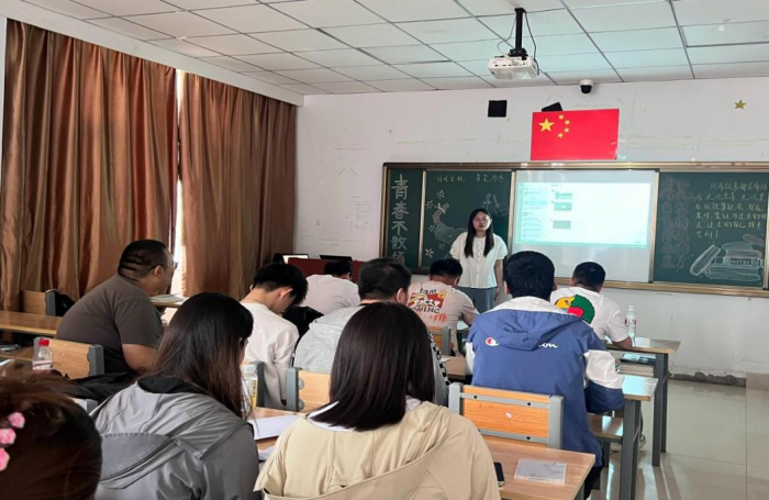 媒體技術系2021級數字媒體技術專業畢業答辯